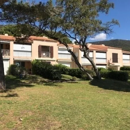 Lägenhet Tahiti Parc Le Lavandou